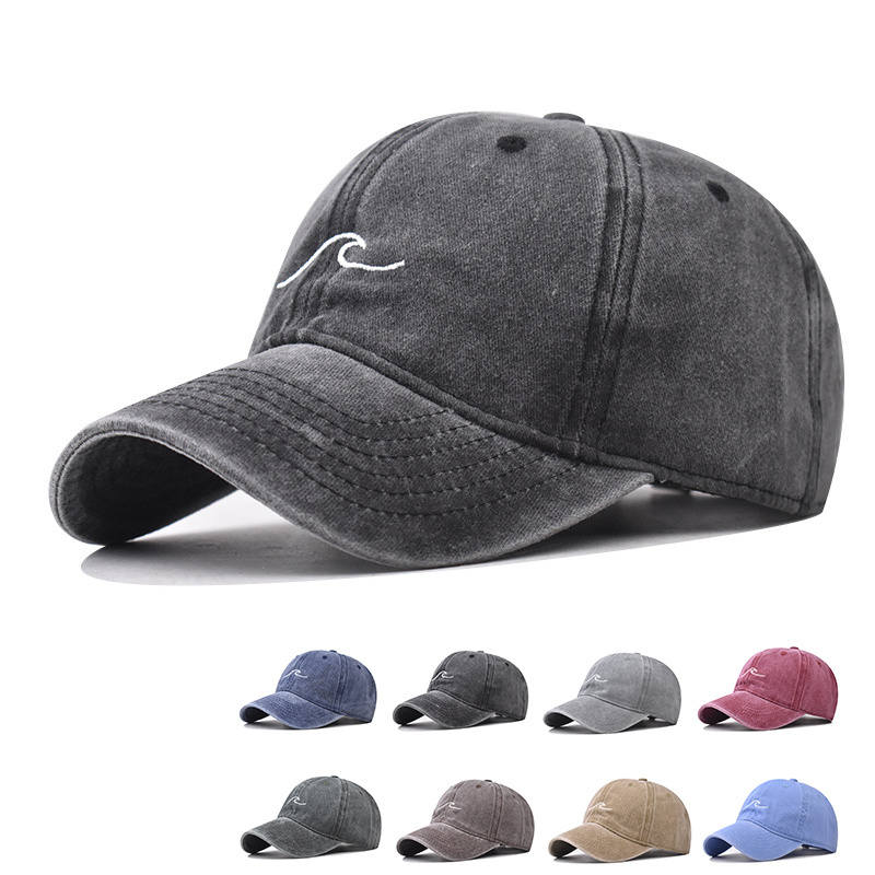 Erkan - Cappellino con Ricamo a Onde Increspate