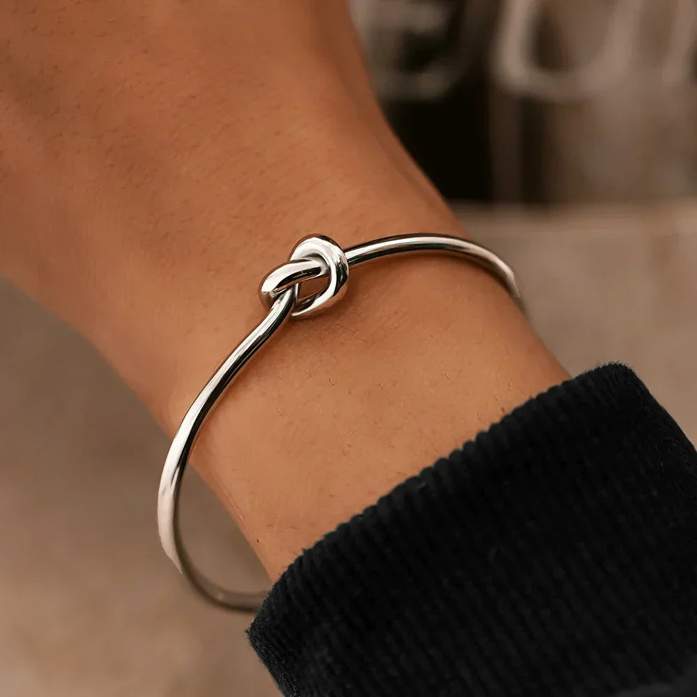 Elin – Bracciale Con Nodo Caratteristico