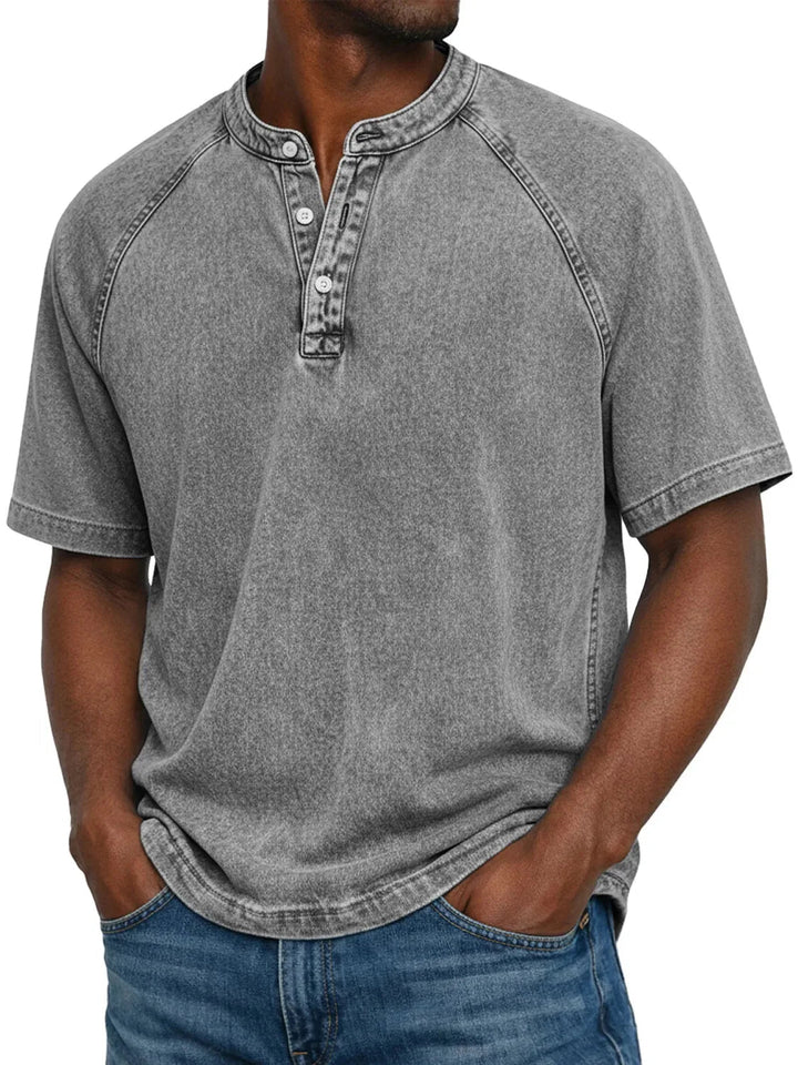 Misael - Maglietta Henley a Maniche Corte con Effetto vintage Lavato