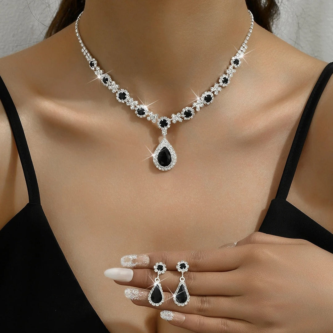 Kaylee - Set Collana con Goccia di Cristallo e Orecchini