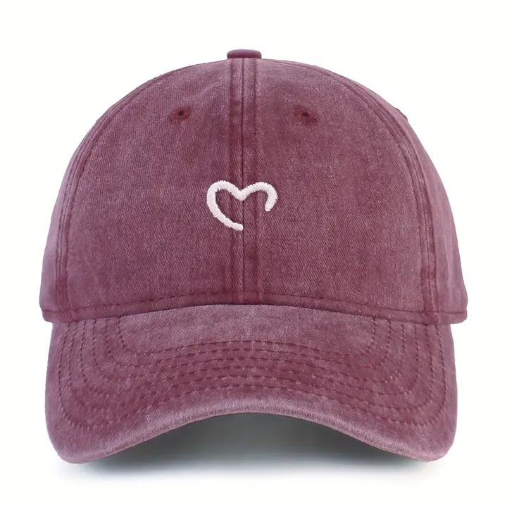 Marlia - Cappellino Ricamato Con Cuore Cucito