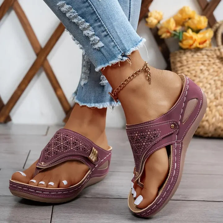 Tiara - Sandalo Con Zeppa Elegante