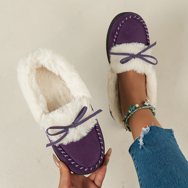 Suzia - Comode Pantofole in Peluche Con Fiocco