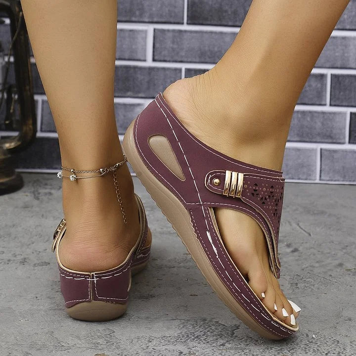 Tiara - Sandalo Con Zeppa Elegante
