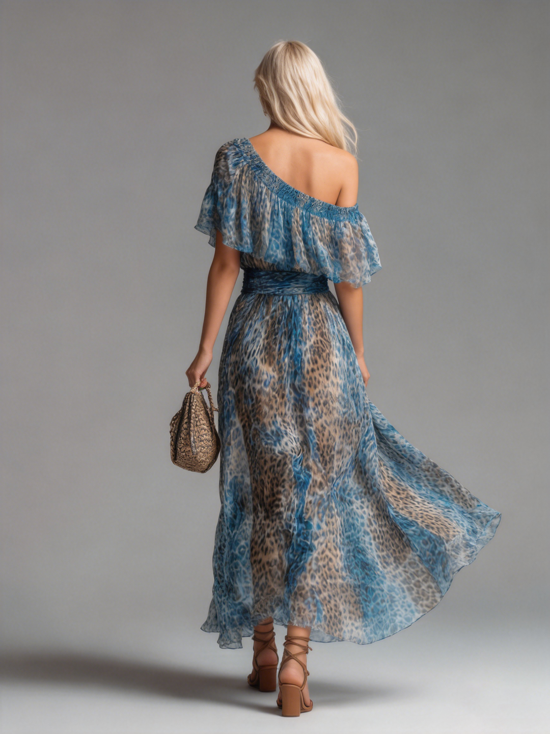 Siania - Abito Con Spalle Scoperte in Chiffon Con Stampa Leopardata