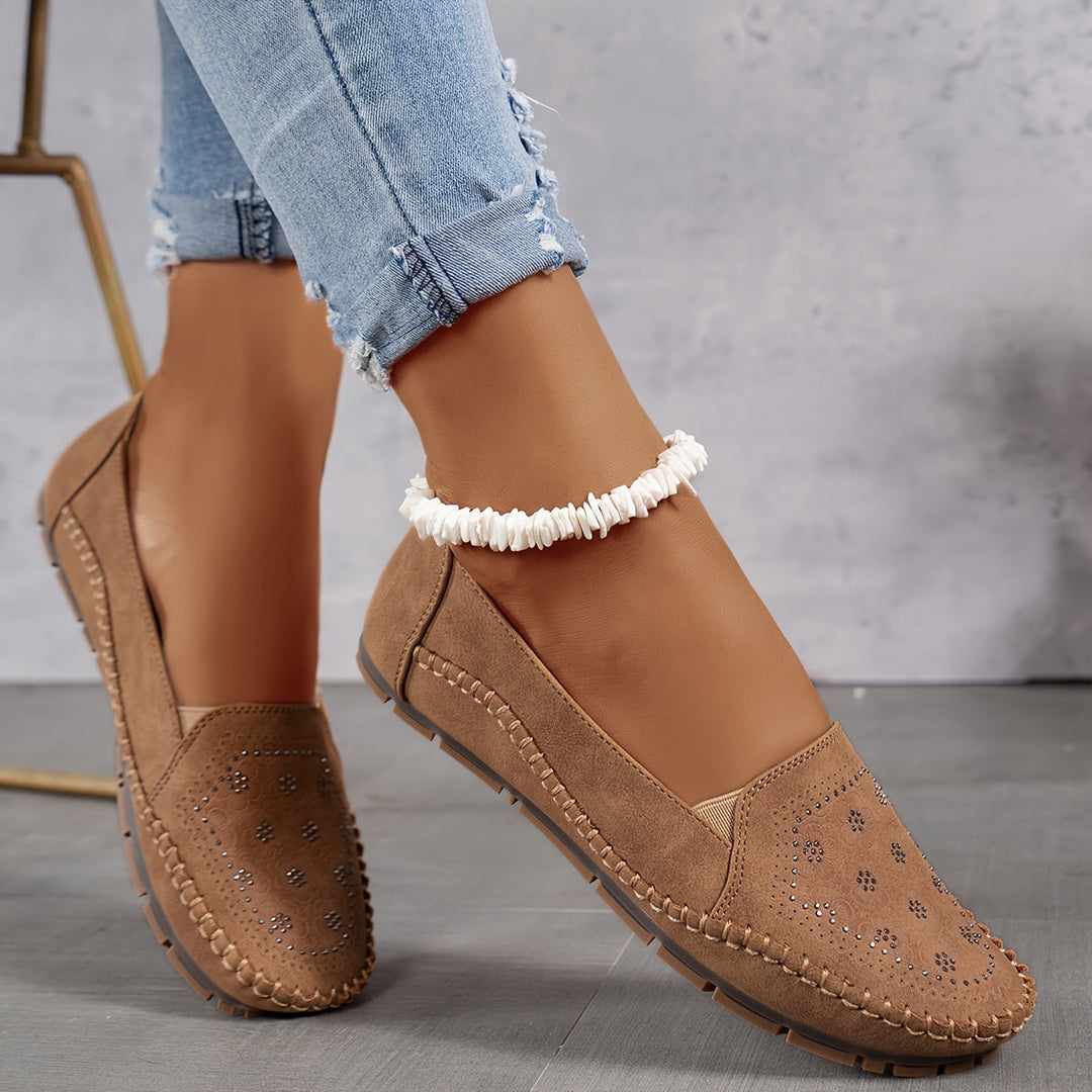 Lyrissa - Comode Scarpe Cucite