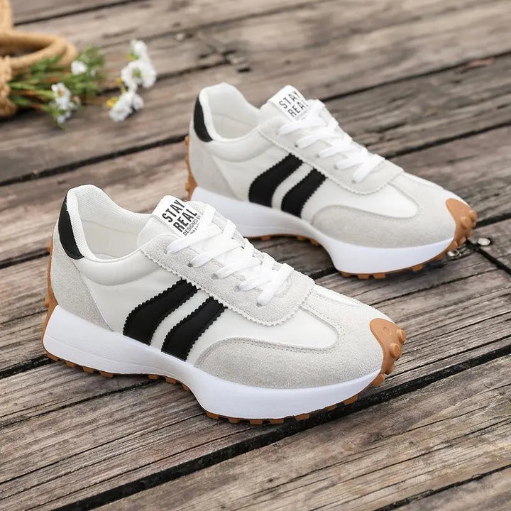 Lariesa - Sneakers Con Chiusura a Lacci e Strisce a Contrasto