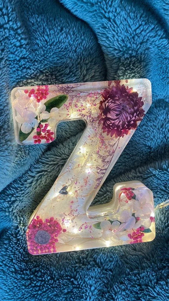 FloraShine - Lampada Da Notte in Resina Con Fiori Fatti a Mano