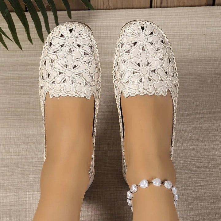 Inessa - Scarpe Ortopediche Alla Moda Con Ritaglio
