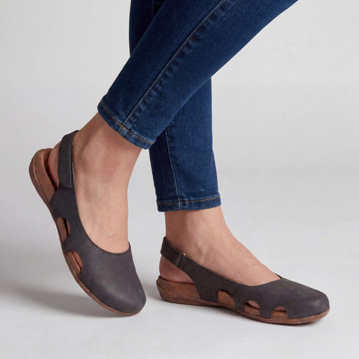 Nathilie - Scarpe Con Tacco Aperto e Punta Chiusa Con Ritagli