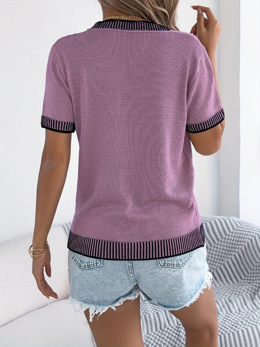 Alethea - Elegante Top Lavorato a Maglia Con Scollo Rotondo e Righe