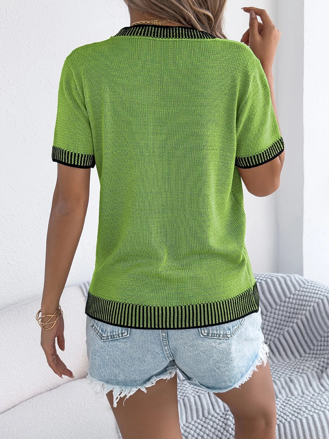 Alethea - Elegante Top Lavorato a Maglia Con Scollo Rotondo e Righe