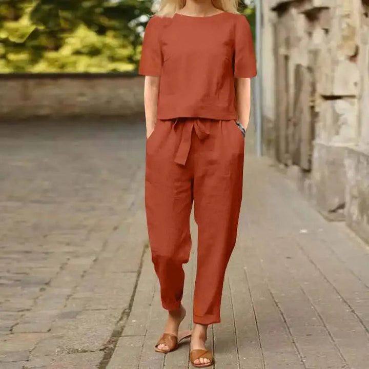 Kiyomi - Completo Pantaloni e Camicetta a Maniche Corte