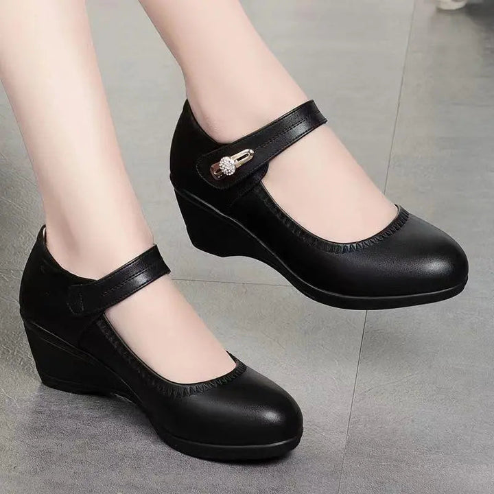 Aikaterina - Scarpe Con Punta Arrotondata e Cinturino Con Fibbia
