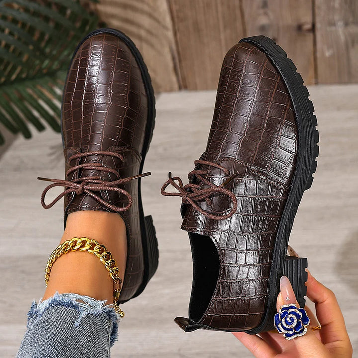 Niyra – Scarpa Derby Stringate Con Suola Spessa