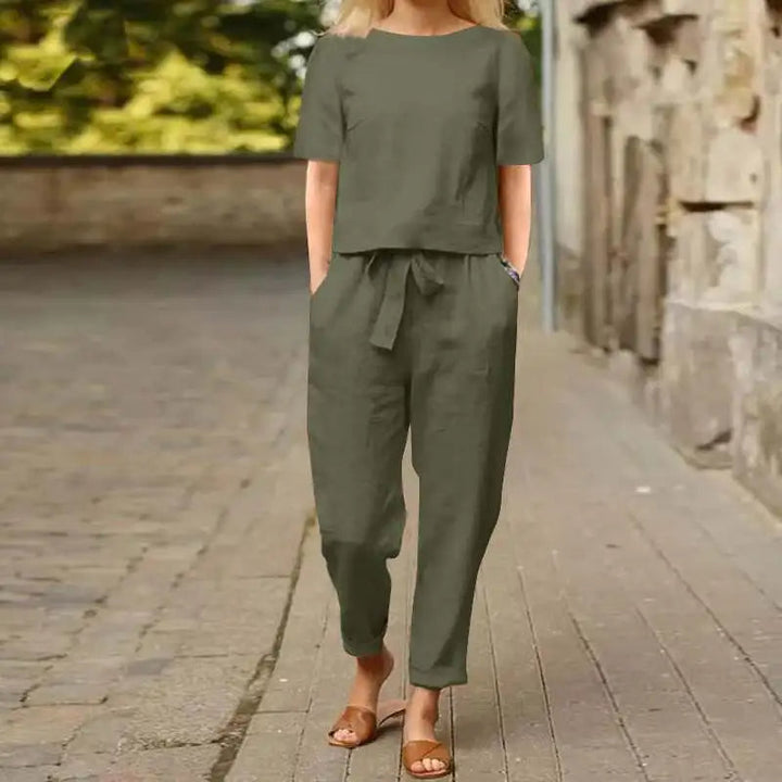 Kiyomi - Completo Pantaloni e Camicetta a Maniche Corte