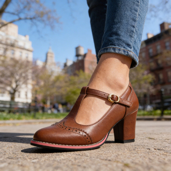 Fiorella - Décolleté Con Tacco Medio E Cinturino Con Fibbia Classica