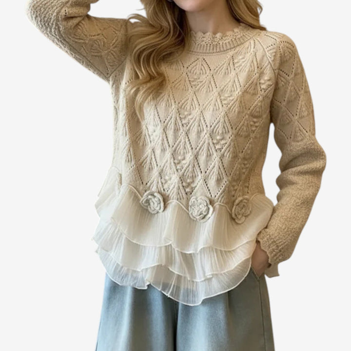 Nessa - Maglione con Collo Rotondo e Trama