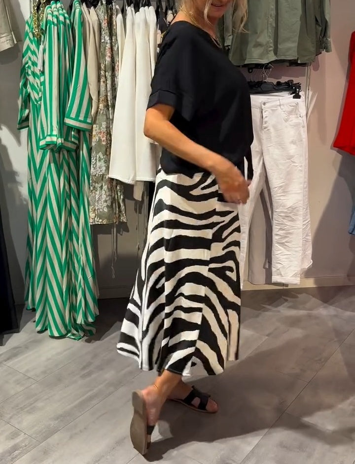 Aikaterine - Set Composto Da Top Casual Con Nodo Sul Davanti e Gonna Midi