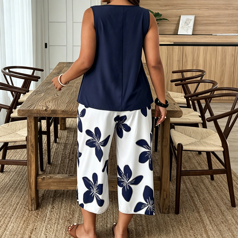 Aniza - Top Asimmetrico e Pantaloni Capri a Fantasia Floreale